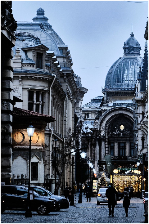 street-city-bucharest-road-lights-6066130