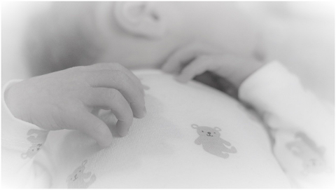 newborn-hand-baby-tiny-infant-4813805