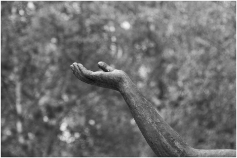 grayscale-cemetery-statue-sculpture-5107541