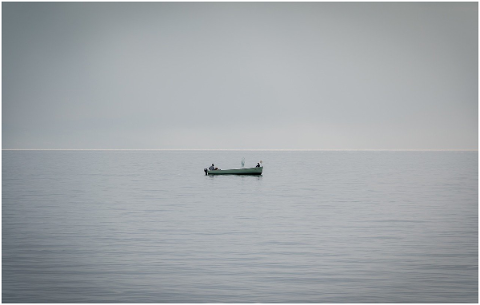 barca-water-boat-lake-landscape-5174757