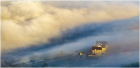 morning-fog-sunshine-mountains-4411418