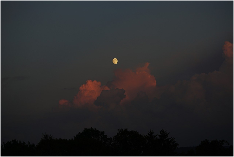 storm-clouds-evening-at-night-moon-4765545